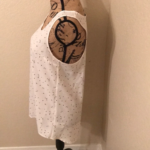 Mossimo - Picture 2 of 3